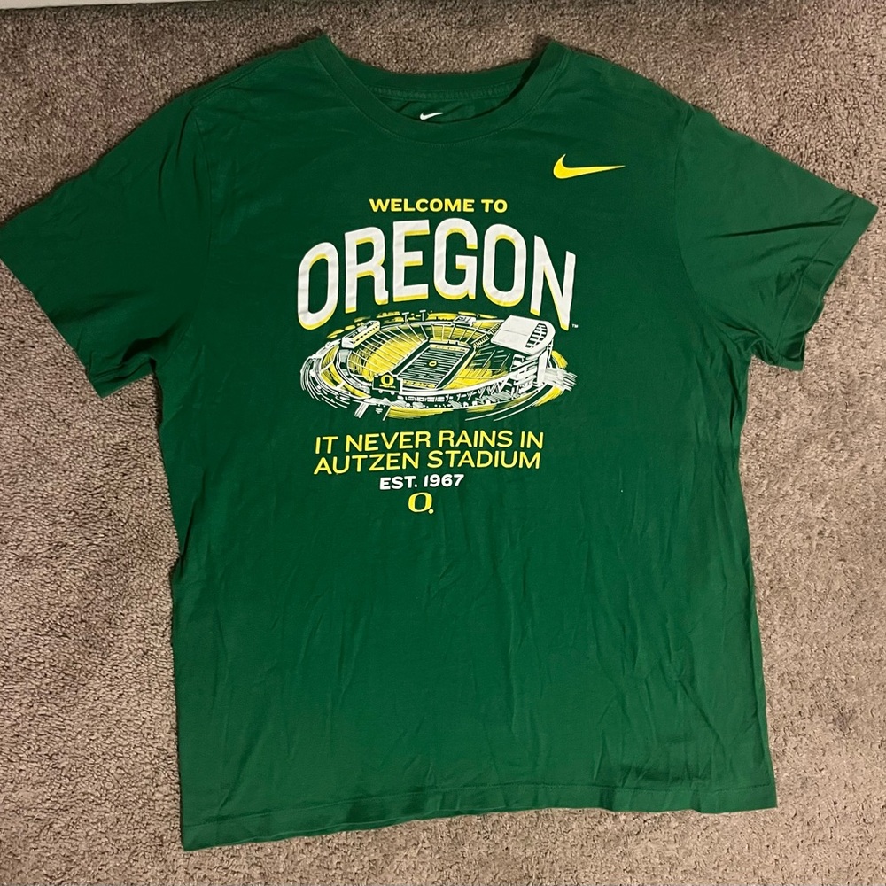 Nike Green Oregon Graphic Crew T-Shirt with Yellow Accents